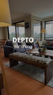 ✨ ARRIENDO exclusivo en el corazón de Villarrica ✨
Disfruta de la mejor ubicación y una vista privilegiada al Lago Villarrica y el volcán, en un departamento de 4 dormitorios y 3 baños, ideal para vivir cómodamente todo el año.
🏡 Características destacadas
	•	Amplio living comedor con terraza y luz natural.
	•	Cocina equipada con excelente capacidad de almacenaje.
	•	Dormitorio principal en suite + dormitorio de servicio con baño.
	•	Calefacción central y excelente orientación norte.
	•	Estacionamiento subterráneo y bodega.
🌿 Edificio y entorno
Conserjería 24/7, piscina, gimnasio, sauna, salón de eventos y la tranquilidad de un espacio seguro y de alto nivel.
📍 Ubicación inmejorable
En pleno centro de Villarrica, a pasos de la costanera, cafés, restaurantes y servicios. Todo lo que necesitas, a solo unos minutos caminando.
💰 𝐕𝐚𝐥𝐨𝐫 𝐚𝐫𝐫𝐢𝐞𝐧𝐝𝐨: 25 UF mensuales (GC incluidos)
📆 Disponible desde octubre 2025
👉 𝐀𝐠𝐞𝐧𝐝𝐚 𝐭𝐮 𝐯𝐢𝐬𝐢𝐭𝐚 hoy y vive la experiencia de un hogar con vista única en Villarrica. +𝟓𝟔𝟗𝟕𝟓𝟓𝟗𝟖𝟖𝟗𝟕